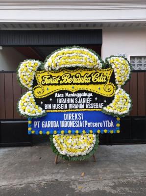 Papan Bunga Duka di Sahu Timur