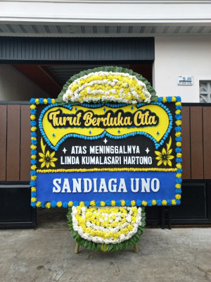 Papan Bunga Duka di Sahu Timur